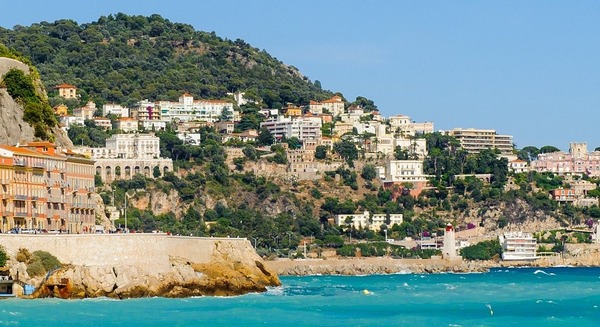 Combien de départements font partie de la région Provence Alpes-Côte-d’Azur ?