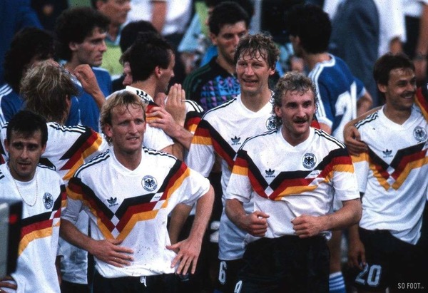 Lors du Mondial 1990, les allemands disputent leur 3e finale consécutive.