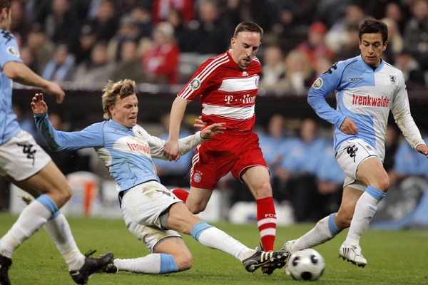 Quel est le nom du derby opposant le Bayern Munich au Munich 1860 ?