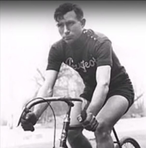 Le belge Firmin Lambot est, en 1922, devenu le plus vieux vainqueur du Tour (record toujours en place). Il avait alors...