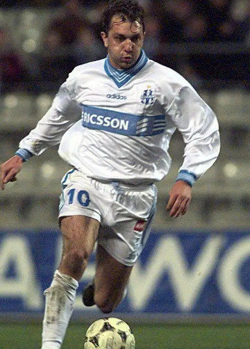 En revanche cette année, Xavier Gravelaine à quitté l'OM. Quel club a-t-il rejoint ?