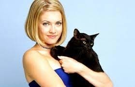 Comment s'appelle le chat dans "Sabrina l'apprentie sorcière" ?