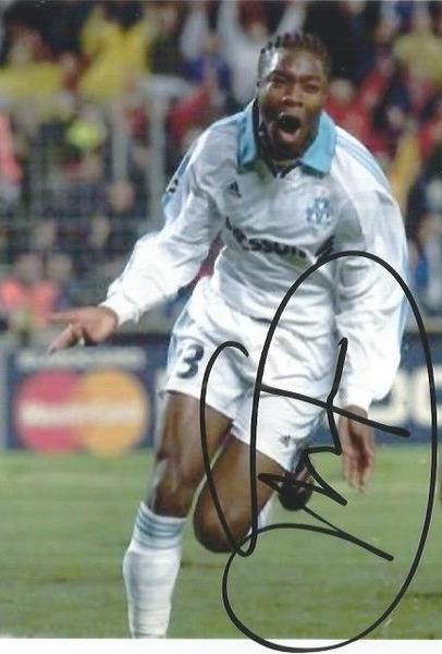 Grâce à un but de William Gallas, l'OM remporte même une victoire de prestige (1-0), contre...