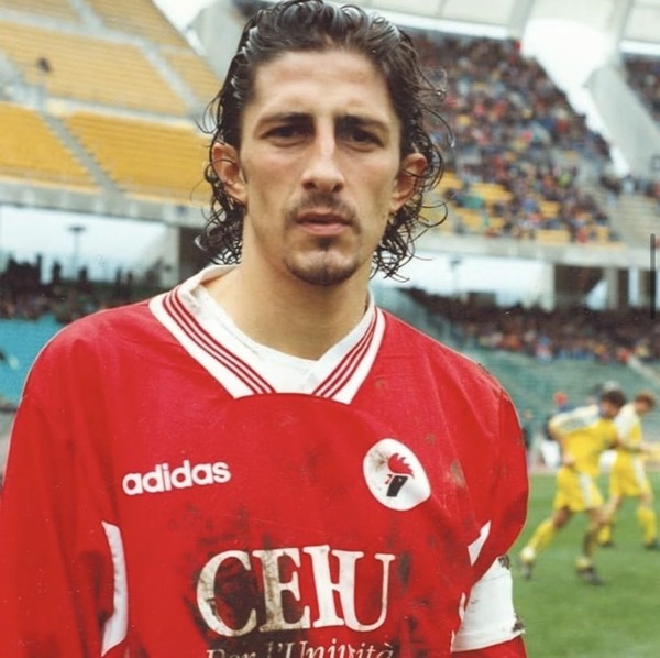 Dans quel club Igor Protti évoluait-il lorsqu'il termine co-meilleur buteur du Championnat en 1996 ?