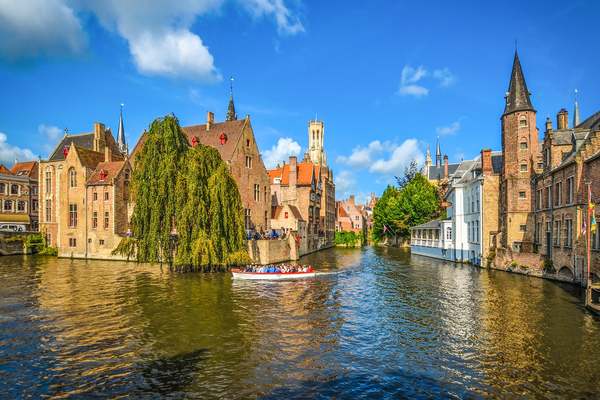 Quelle ville belge est surnomée "La Venise du Nord" ?