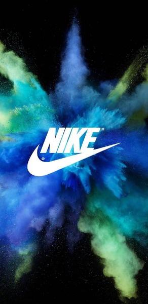 En 1971, pour 35 dollars, une étudiante en art graphique, Carolyn Davidson, conçoit le logo en virgule de Nike.
