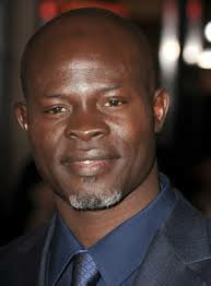 Béninois qui n'est plus vraiment un second couteau et ayant joué dans Gladiator, Amistad, The island, Blood diamond, Shazam, le boulet etc...