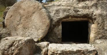 Au matin de Pâques, qui découvre le tombeau vide dans l'évangile de St Jean ?
