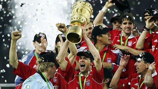 En 4 ans au Bayern, combien de fois a-t-il remporté le Championnat allemand ?