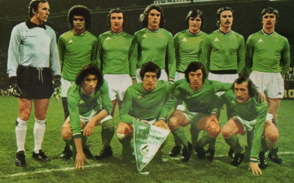 Quelle équipe de football française atteint la finale de la Coupe d'Europe des Clubs Champions en 1976 ?