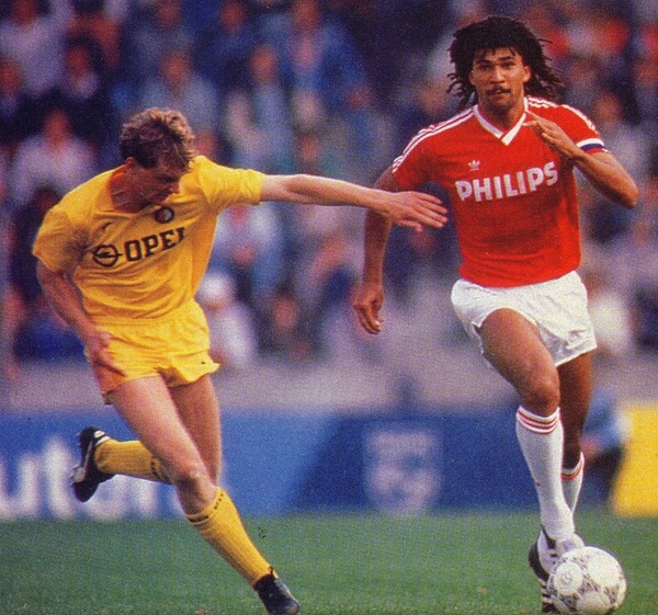 Combien de championnats des Pays-Bas a-t-il remporté avec le PSV ?