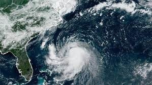 Lors du premier épisode, un ouragan survient. Quel est son nom ?