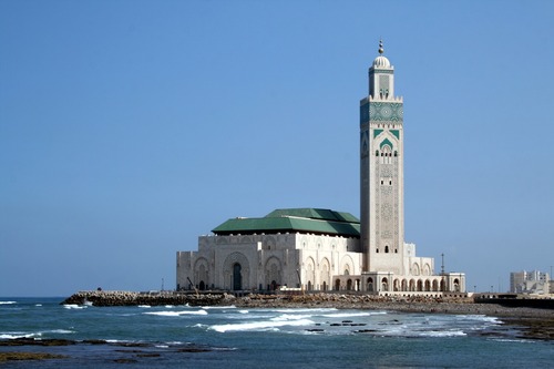 Où se trouve la mosquée Hassan 2 ?