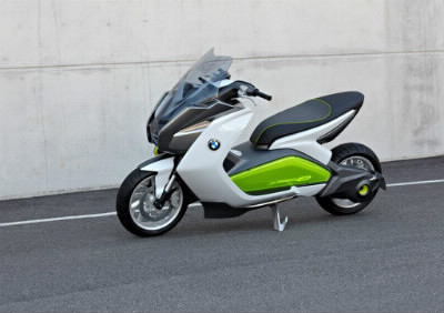 Cette moto est-elle électrique  ?