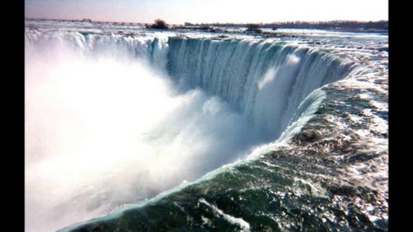Les chutes du Niagara peuvent geler.