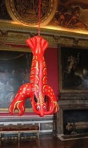 Quel animal exposé au château de Versailles entre septembre 2008 et janvier 2009 fit scandale ?
