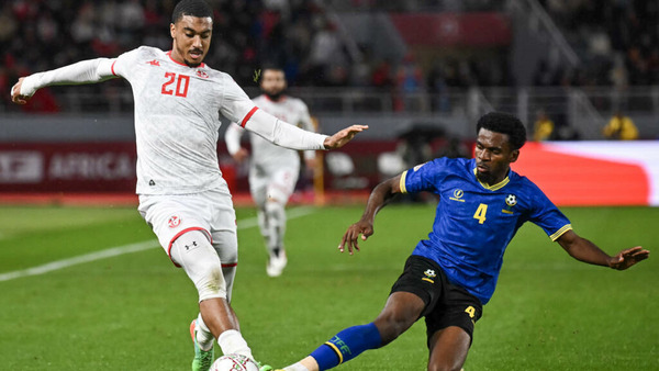 Dans ce même Groupe, quelle équipe se qualifie également pour les 8èmes de finale ?