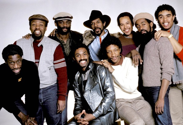 On leur doit le tube "Jungle Boogie", c'est :