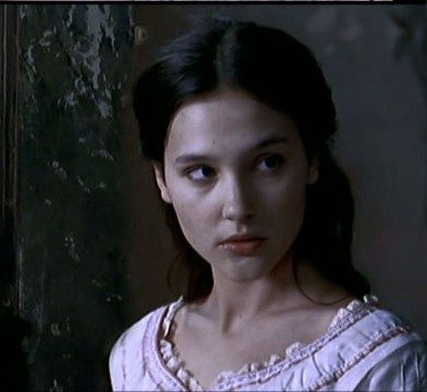 En 2000 pour la télévision, quel rôle tient-elle dans "Les Misérables" ?