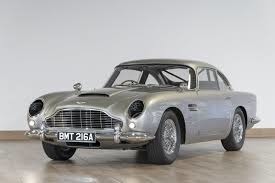 L'Aston Martin de quel agent secret ?