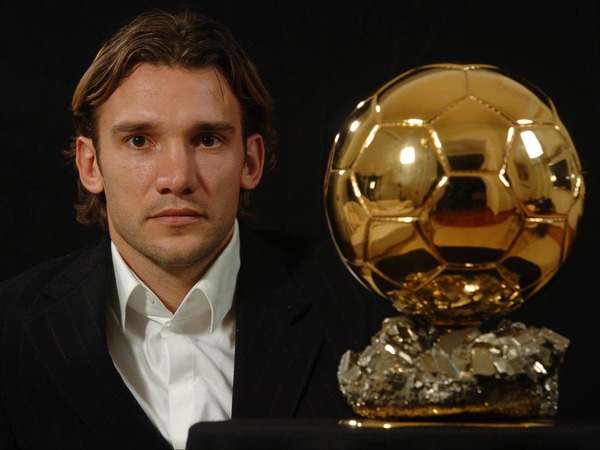 Dans quel club se trouvait Andriy Chevtchenko, lorsqu'il remporta le Ballon d'Or en 2004 ?