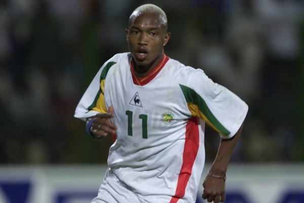Le sénégalais El-Hadji Diouf a remporté la CAN a 2 reprises.