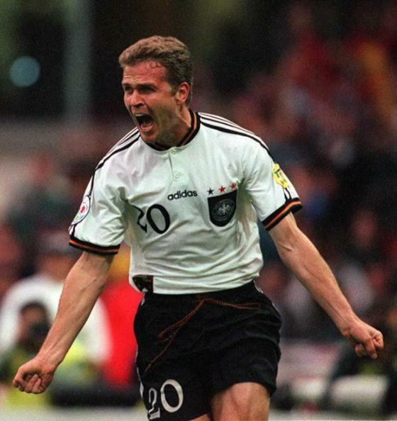 Il est l'auteur des deux buts allemands en finale de l'Euro 96. C'est ?