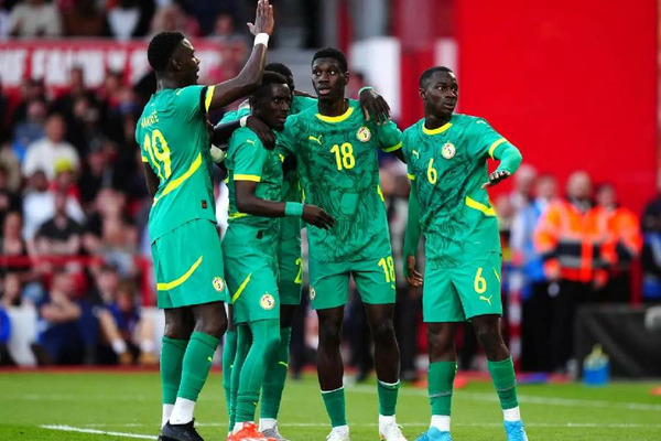 Les sénégalais sont Champions d'Afrique. Qui était leur sélectionneur lors de tournoi ?