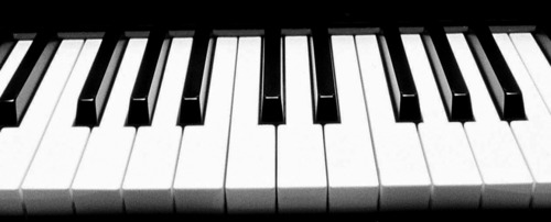 Combien de touches y a-t-il dans un piano ( les noires comprises ) ?