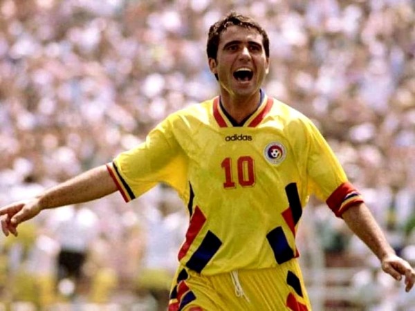 Star de la sélection roumaine, dans quel club Gheorghe Hagi évoluait-il juste avant de disputer ce Mondial ?