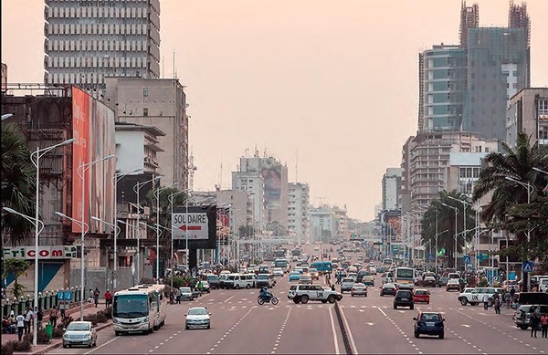 Dans quel pays se trouve la ville de Kinshasa ?