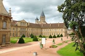 Que visite-t-on à Cluny en Saône-et-Loire (71) ?