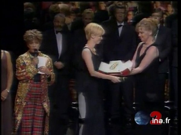 Quelle récompense a été attribuée à Ingmar Bergman au Festival de Cannes en 1997 ?