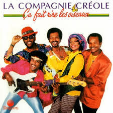 Dans la chanson ''Ca fait rire les oiseaux'' de La Compagnie Creole.Retrouvons 5 mots manquants.Ça chasse les nuages  _  _  _  _  _