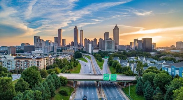 Atlanta est une ville qui situe en :