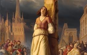 Quel âge avait Jeanne d'Arc quand elle a été condamnée au bûcher ?