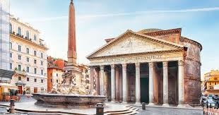 Le Panthéon, dont la construction s'est achevée en 1790, devait à l'origine être :