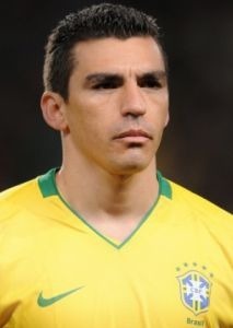 Lúcio est aujourd'hui encore le joueur qui compte le plus de sélections avec l'équipe du Brésil.