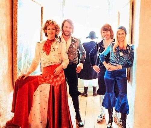 Avec quelle chanson ABBA remporta le concours de l’Eurovision en 1974 ?