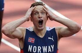 Quel est ce Norvégien médaillé d'or pour la 3ème fois, champion olympique et recordman mondial sur la distance ?