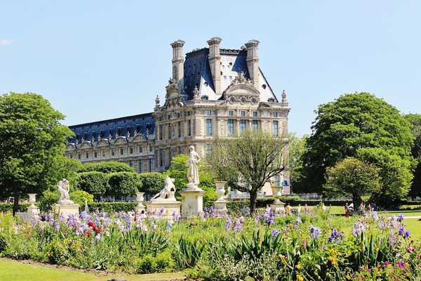 Qui est à l’origine de la création du jardin des Tuileries ?