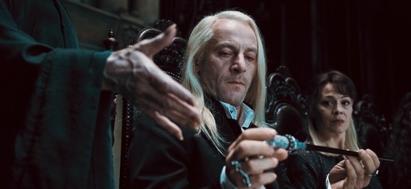 Qui interprète le rôle de Lucius Malefoy ?