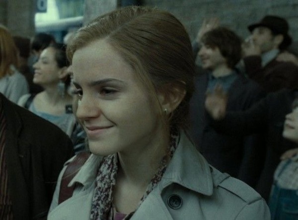 Dans Harry Potter et les reliques de la mort, combien d'enfants a en tout Hermione Granger ?