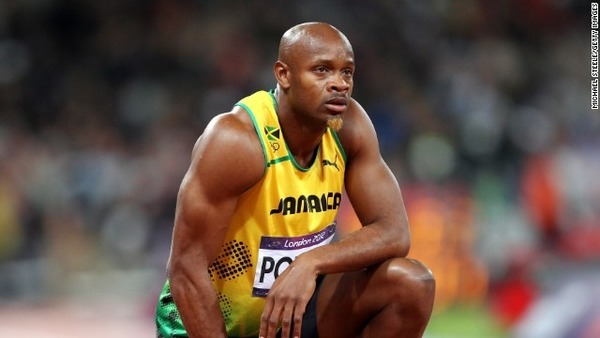 Asafa Powell a battu plusieurs fois le record du Monde sur 100 m et a décroché une seule médaille d'or olympique dans quelle discipline ?