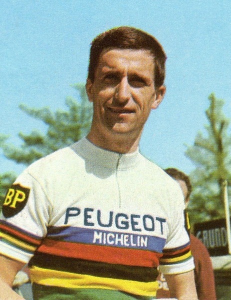 Mort d'épuisement dans le Mont Ventoux en 1967, le cycliste britannique :