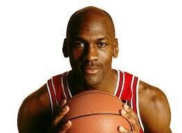 Michael Jordan possède le plus grand nombre de points marqués en carrière NBA.