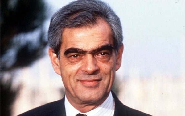 Le 19 juin, il devient premier secrétaire du Parti Socialiste. C'est ?