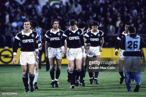 En 1987, contre qui les Girondins ont-ils perdu la double demi-finale de la Coupe d'Europe des Vainqueurs de Coupes ?