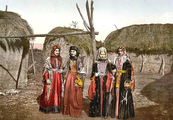 Quelle est l'origine du peuple Tatars vivant en Europe orientale ?