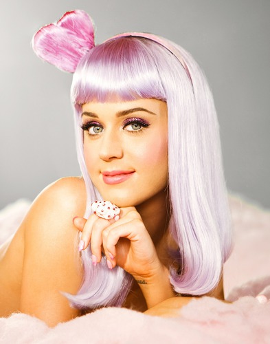 Quel est le nom de son 1er album avec le nom Katy Perry ?